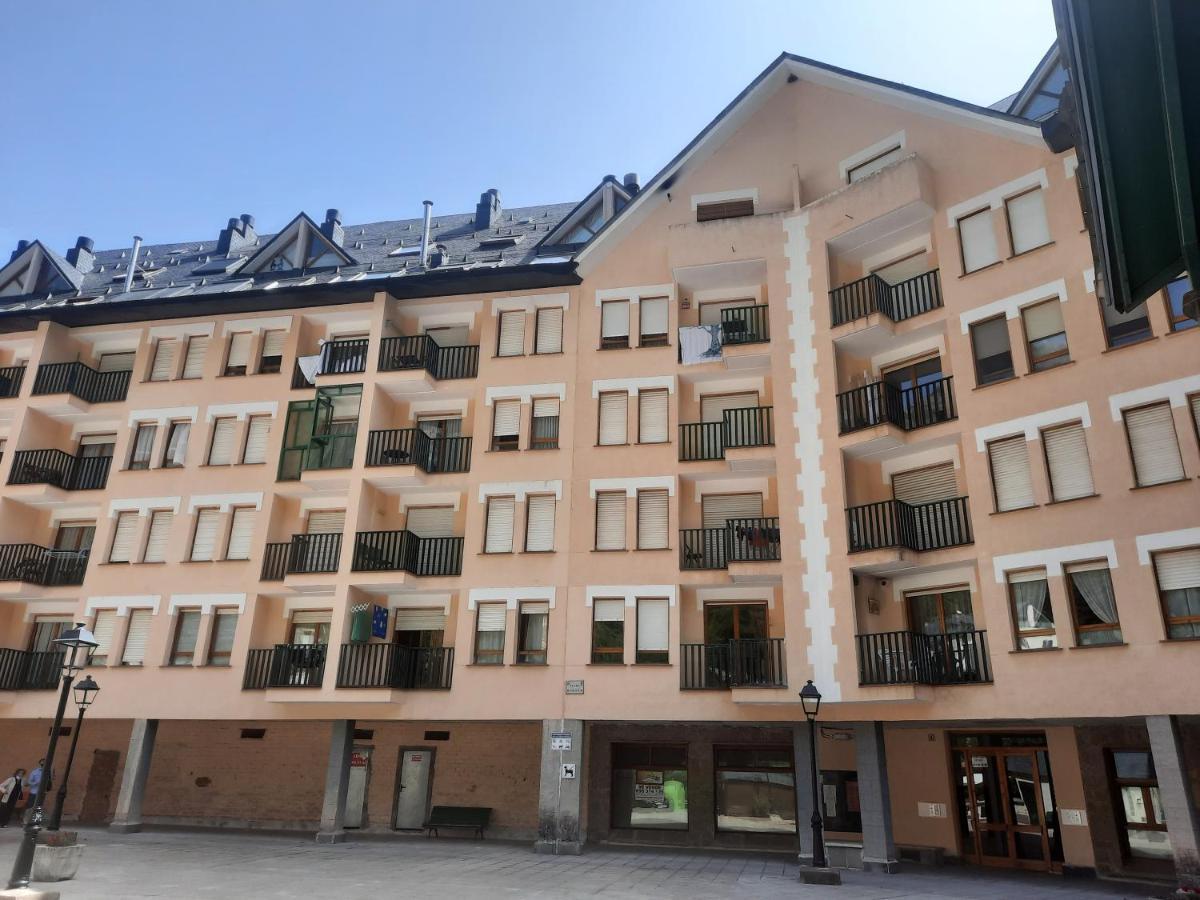 Acogedor Y Calido Apartamento Con Vistas A La Montana 坎弗兰克 外观 照片